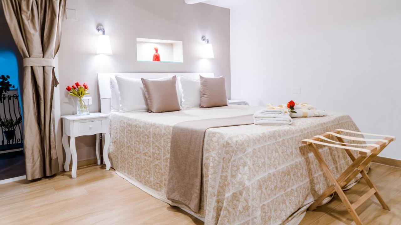 נאפולי Reginella Duomo Apartment מראה חיצוני תמונה