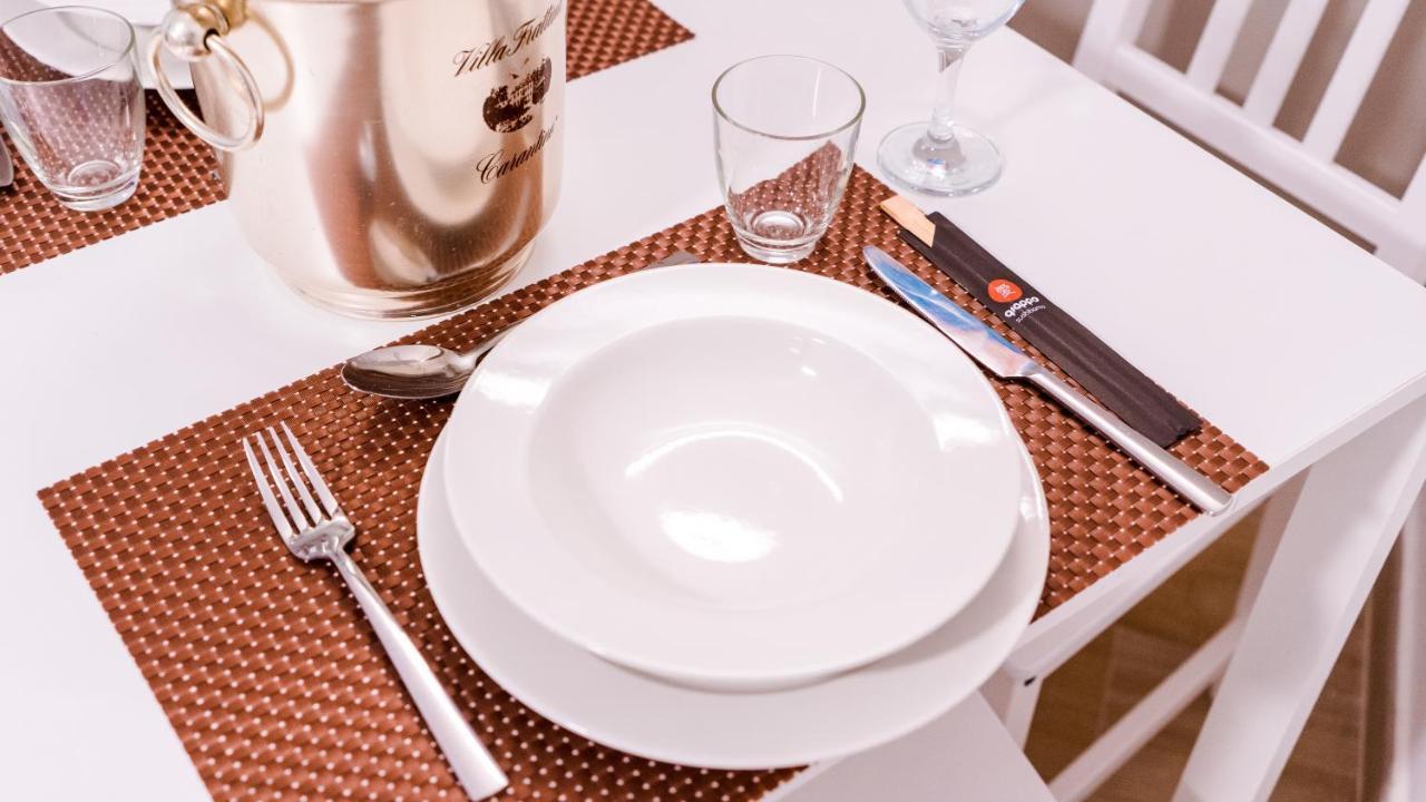 נאפולי Reginella Duomo Apartment מראה חיצוני תמונה