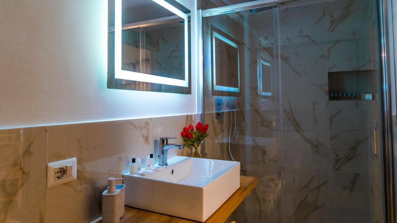 נאפולי Reginella Duomo Apartment מראה חיצוני תמונה