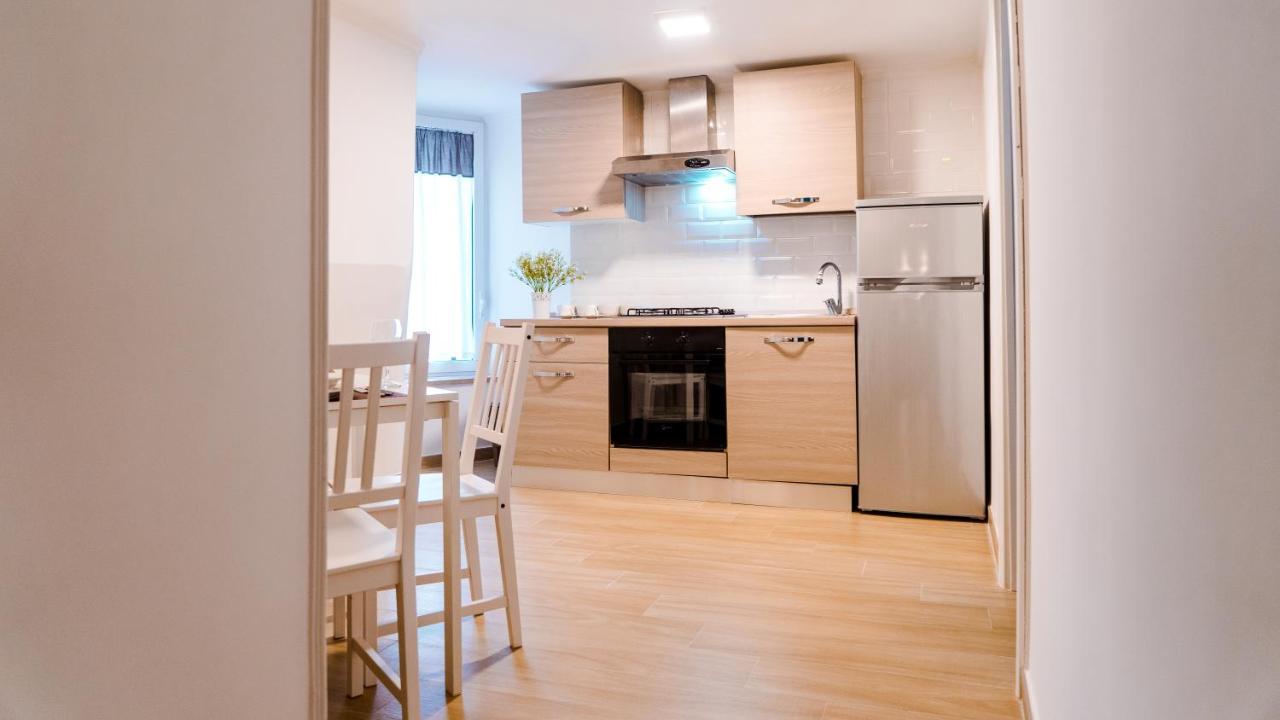 נאפולי Reginella Duomo Apartment מראה חיצוני תמונה