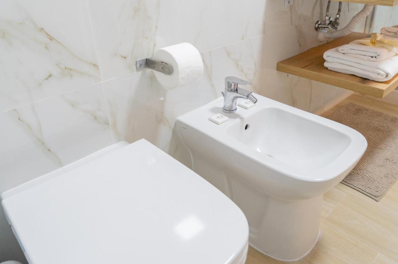נאפולי Reginella Duomo Apartment מראה חיצוני תמונה